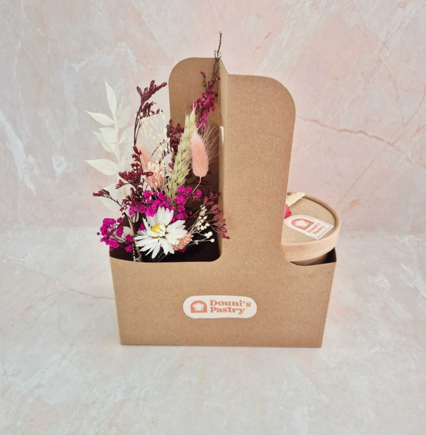 Lovely box St Valentin Rennes fleurs séchées gourmandise brownie